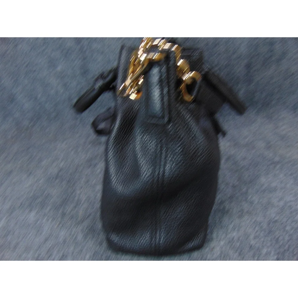 Michael Kors Suri Bucket Purse Black Leather Drawstring Tassel Chain‎ Strap